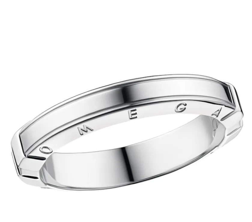 Omega Constellation 18k White Gold Ring R48BCA01001XX